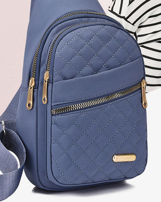 Minimalistische brusttasche für damen mit großem fassungsvermögen