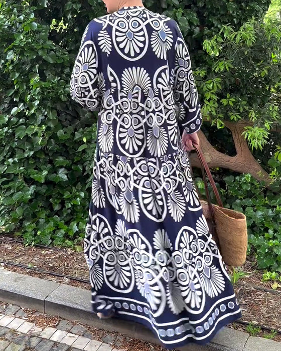 Lässiges Langarmkleid mit Retro-Print