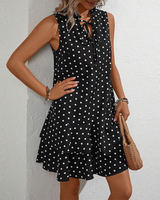 Kleid ohne Ärmel und Polka Dot