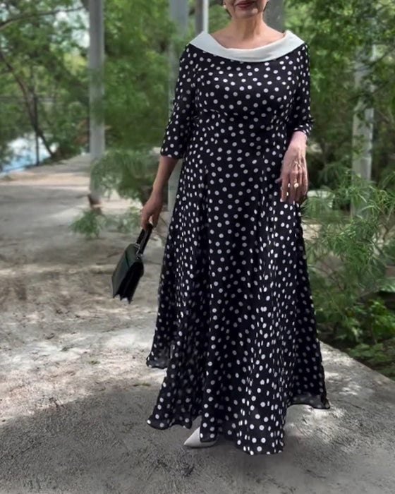 Elegantes Swing-Kleid mit Revers und Polka Dot-Print