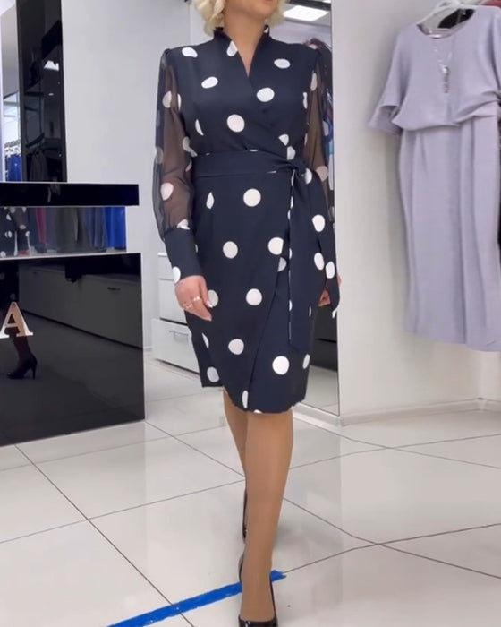 Durchsichtiges, langärmliges Kleid mit Polka-Dot-Print