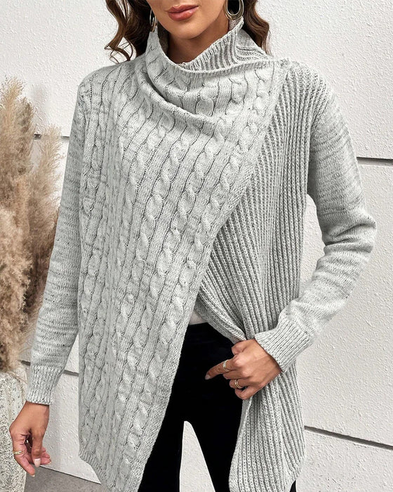 Lässiger, einfarbiger Pullover mit Schlitz