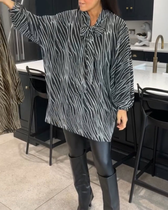 Bluse mit Zebradruck und langen Ärmeln