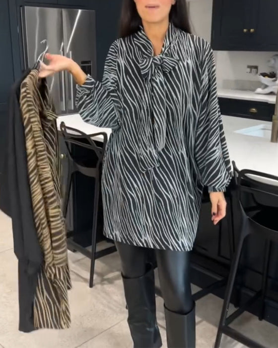 Bluse mit Zebradruck und langen Ärmeln